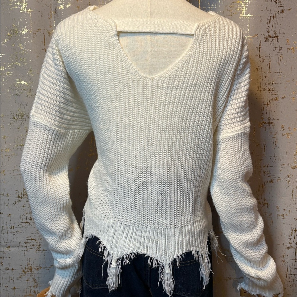 Frayed Hem White Sweater